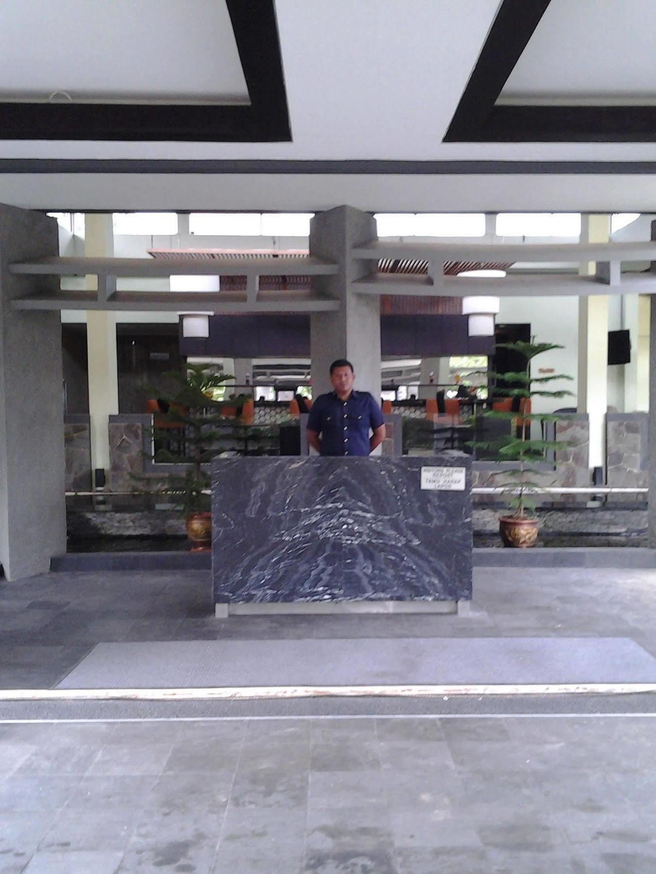 Green Valley Resort Purwokerto Exterior photo